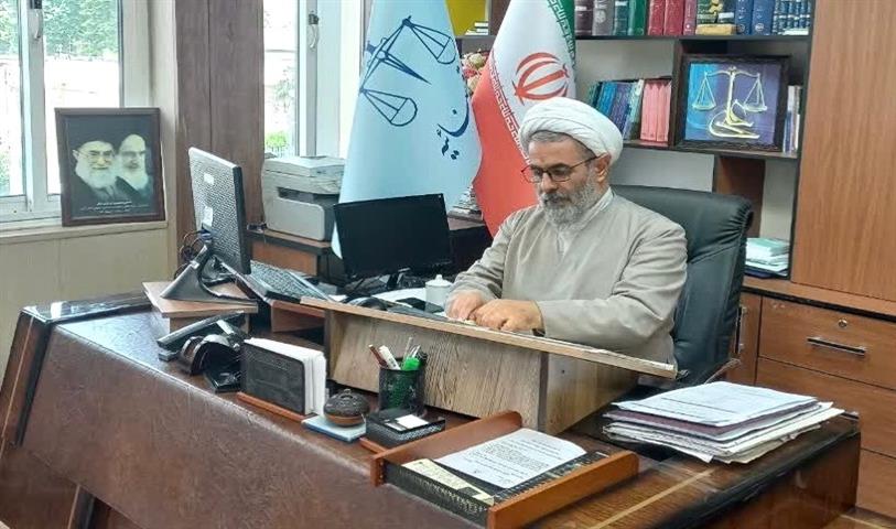 ابتکار قاضی گیلانی در صدور آرای جایگزین حبس و تهیه بسته های معیشتی و کتاب برای دانش آموزان کم برخوردار
