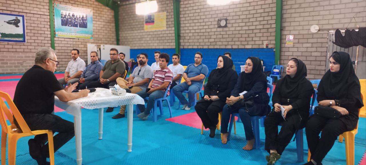 برگزاری جلسه مربیان و داوران کاراته سبک هایاشی ها شیتوریوی گیلان در لاهیجان