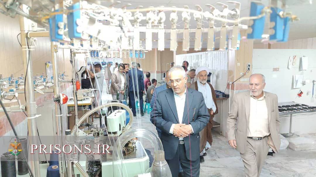 بازدید مدیر کل دفتر برنامه ریزی و اشتغال و حرفه آموزی زندان های کشور از زندان تحولی رشت