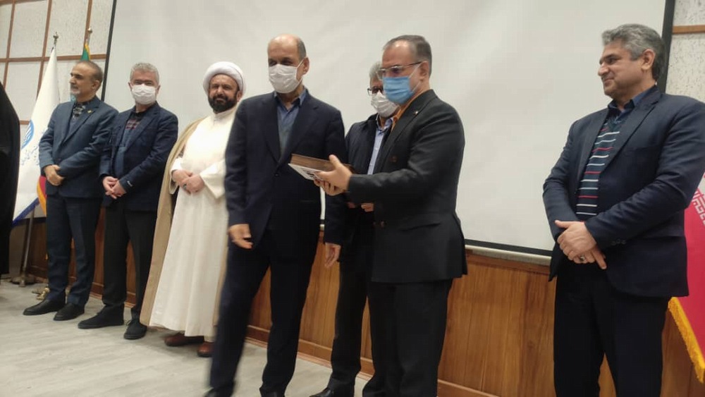 تقدیر از رئیس شورای شهر رشت در همایش تجلیل از داوطلبان سلامت گیلان