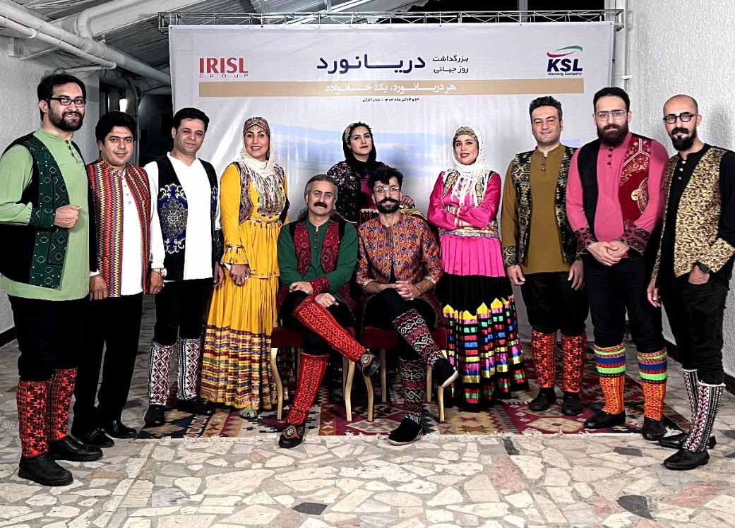 گروه موسیقی و تئاتر «دیلمون» به مناسب روز جهانی «دریانورد» برگزار کرد