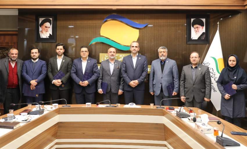 احكام جدید معاونین و مدیران سازمان منطقه آزاد انزلی صادر شد