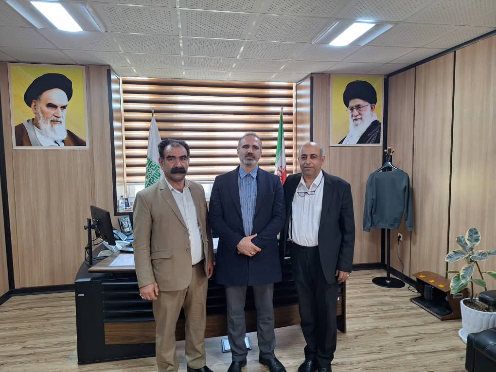 دیدار روسای اتحادیه میوه و تره بار رشت و کرج با رئیس امور مالیاتی استان البرز