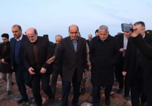 بازدید استاندار و وزیر میراث فرهنگی از مجتمع بندری و گردشگری چمخاله لنگرود