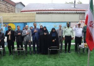 اهتزاز پرچم ایران در یکی از مدارس  خمام
