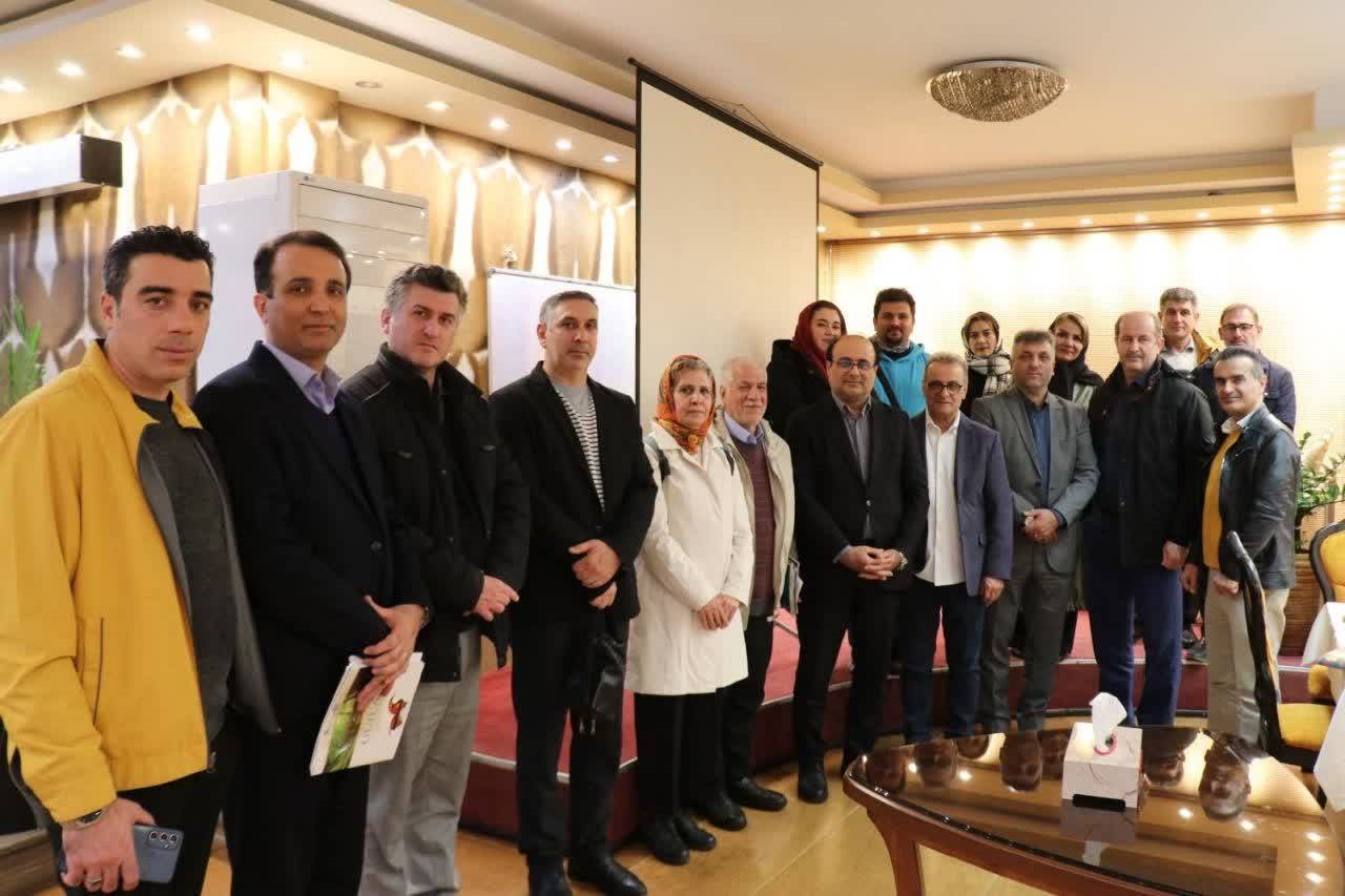 نشست هم اندیشی مدیران اقامتگاه های سنتی و بومگردی با مدیرکل میراث فرهنگی و گردشگری گیلان