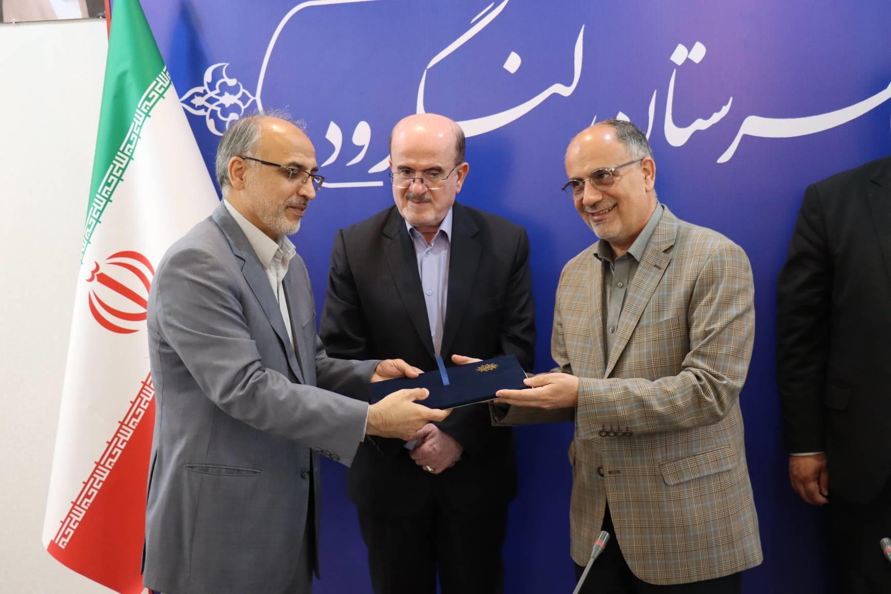 مدیرکل فرهنگ و ارشاد اسلامی گیلان به عنوان نماینده تام الختیار و دبیر انجمن آثار و مفاخر فرهنگی استان معرفی شد