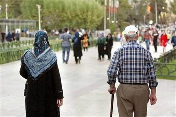 حقوق «اردیبهشت» بازنشستگان علی‌الحساب واریز می شود