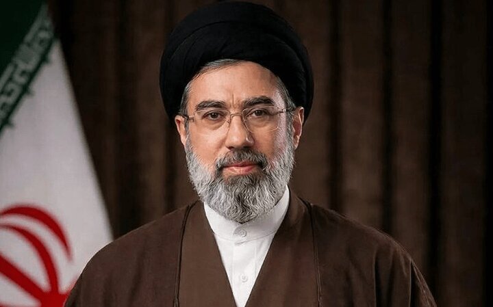 معلمان و کارگران مؤثرترین حلقه در نبرد فرهنگی و اقتصادی خواهند بود