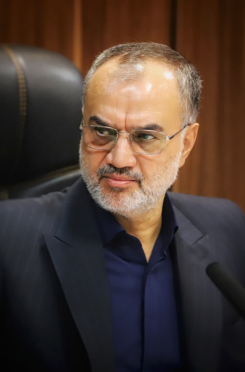 از نیروگاه خورشیدی تا حذف تیرهای مزاحم؛ برنامه‌های مشترک شهرداری رشت و توزیع برق گیلان
