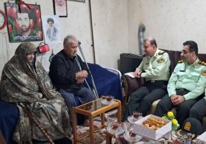 دیدار فرمانده انتظامی گیلان با خانواده شهید خرسندی