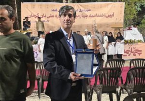 تندیس تنور وخوشه زرین ازجشنواره کرمان به گیلان رسید